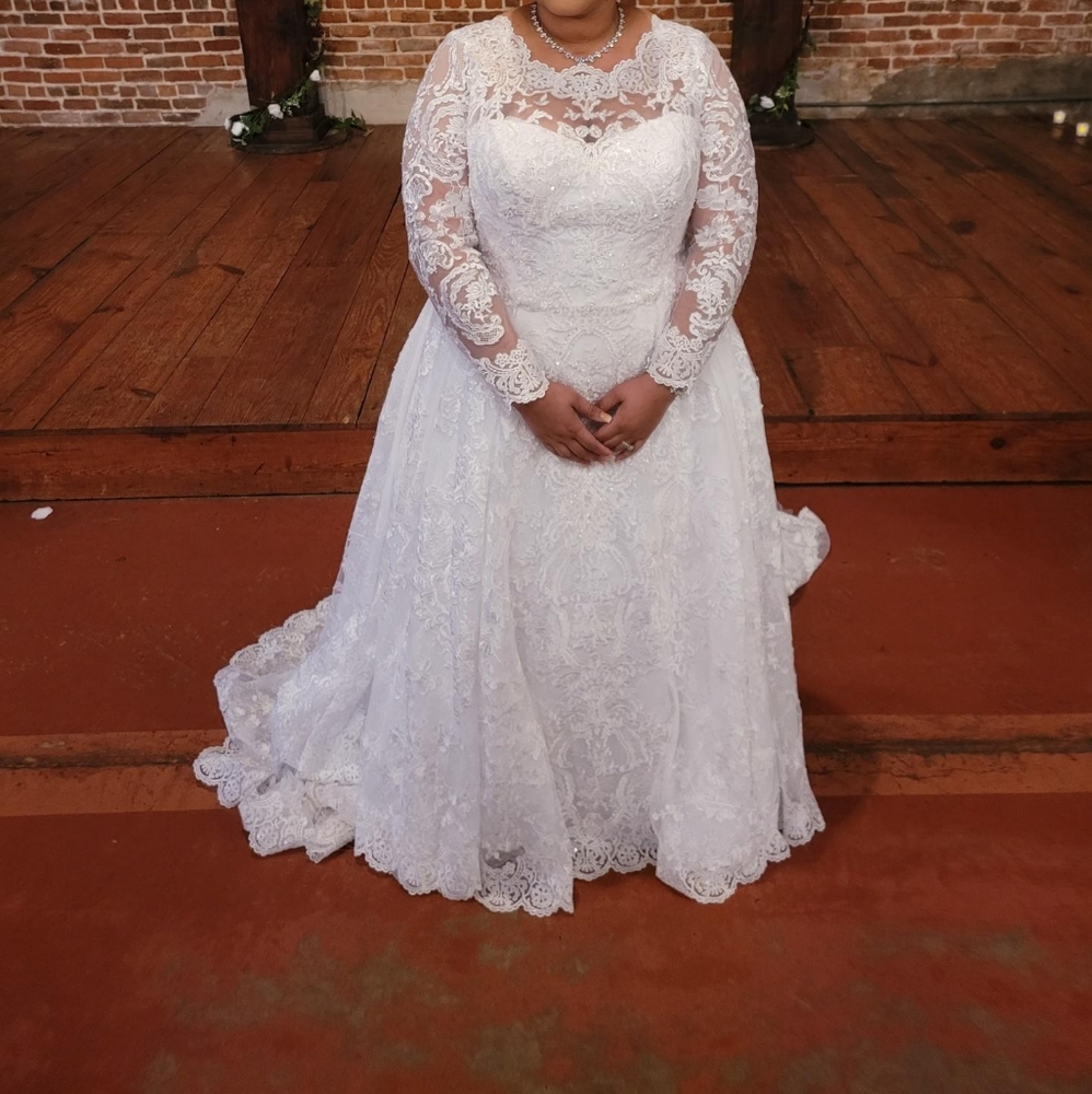 Wedding dress